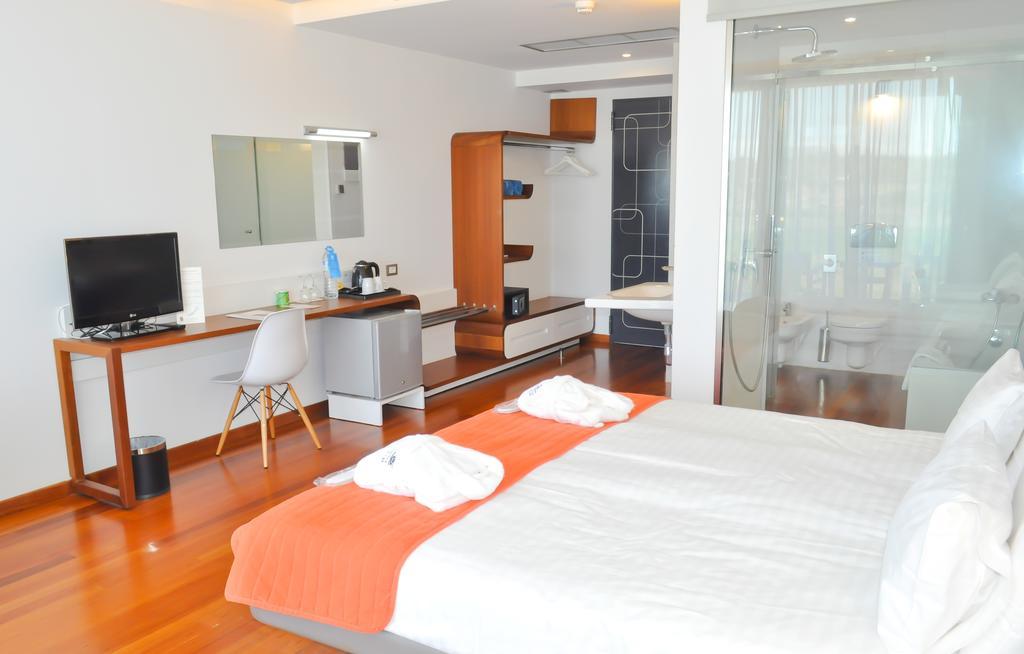 Buca Beach Resort Messíni Екстериор снимка