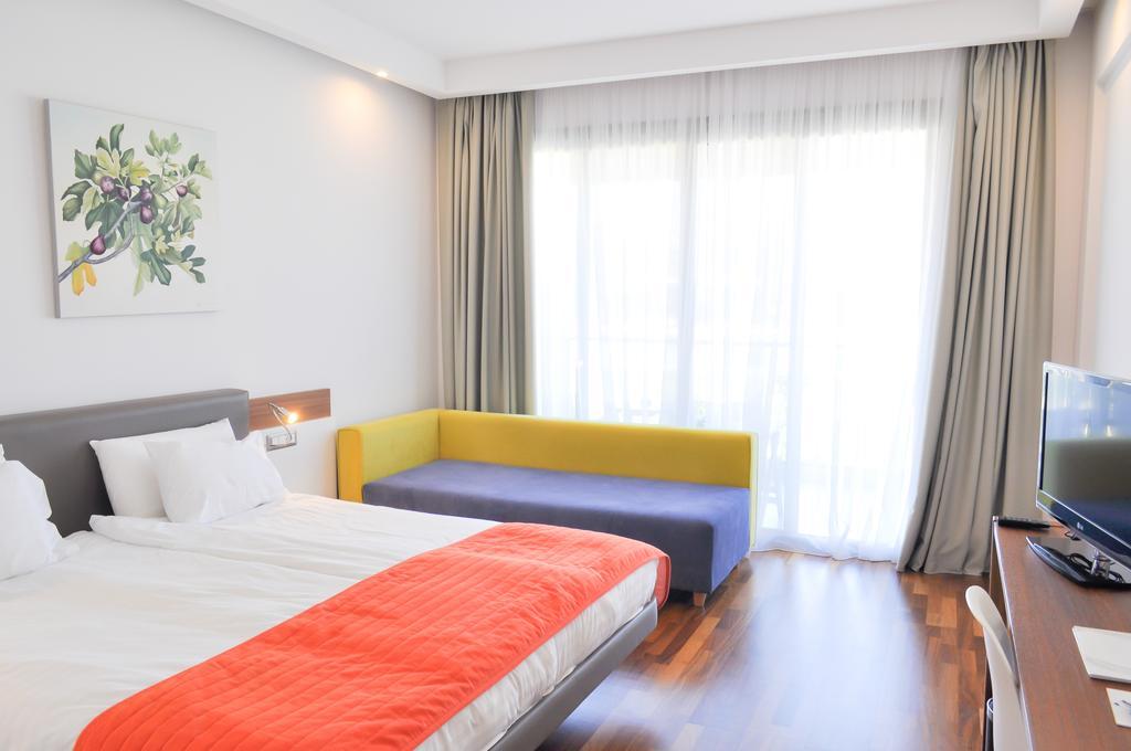 Buca Beach Resort Messíni Екстериор снимка